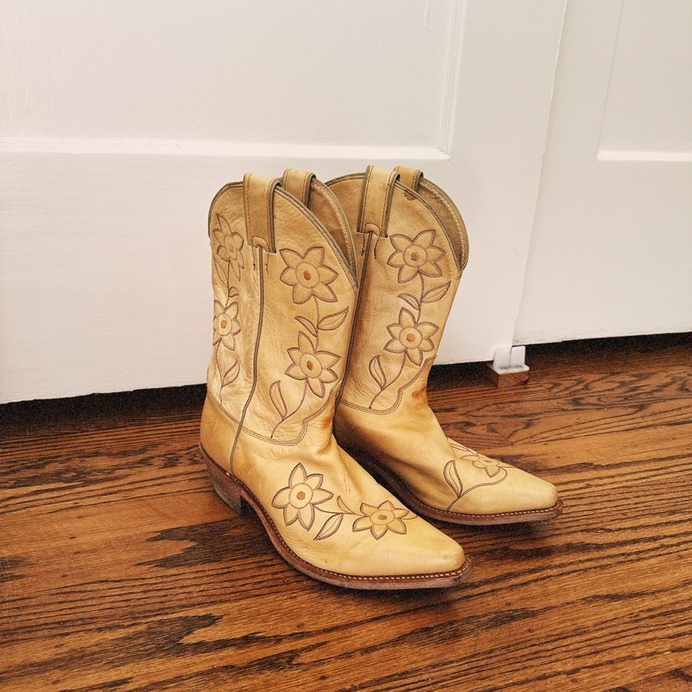 Floral Justin Bent Rail Cowboy Boots